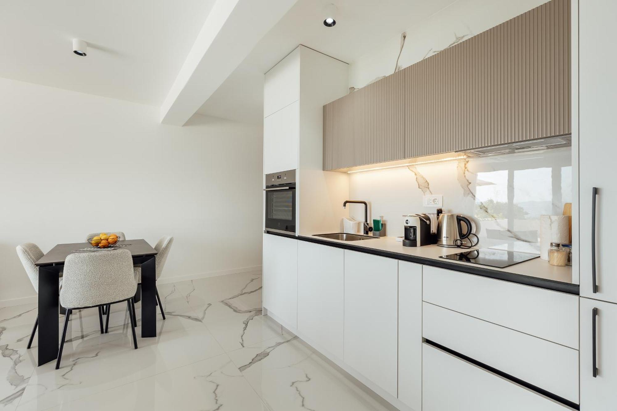 Savina Beachfront Oasis แฮร์เซ็ก-โนวี ภายนอก รูปภาพ